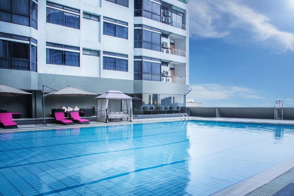 Mowu Suites Bukit Bintang Fahrenheit 88 - main image