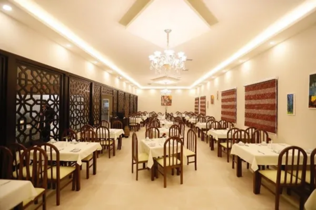 The Signature Hotel - image 2