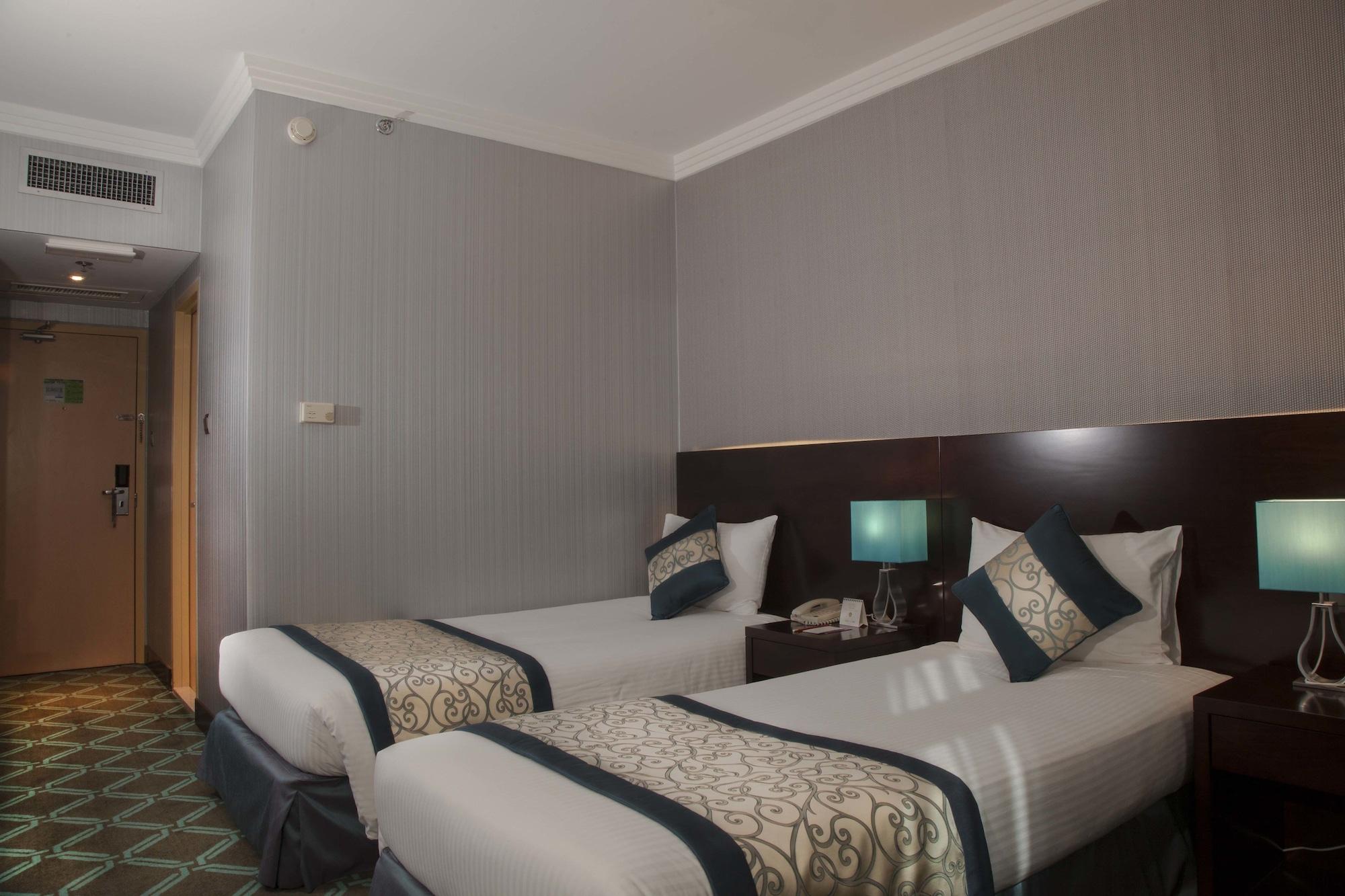 Novel Hotel City Center - image 3