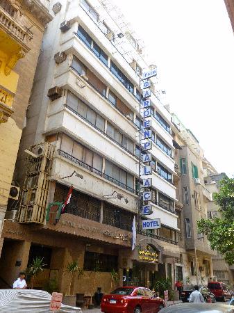 New Palace Hotel - image 3