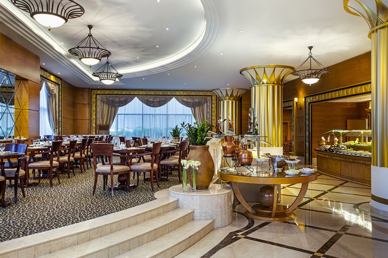 Corniche Hotel Abu Dhabi - image 2