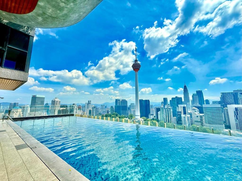 Ceylonz Suites Kl Tower By Kl Home Stay - image 2